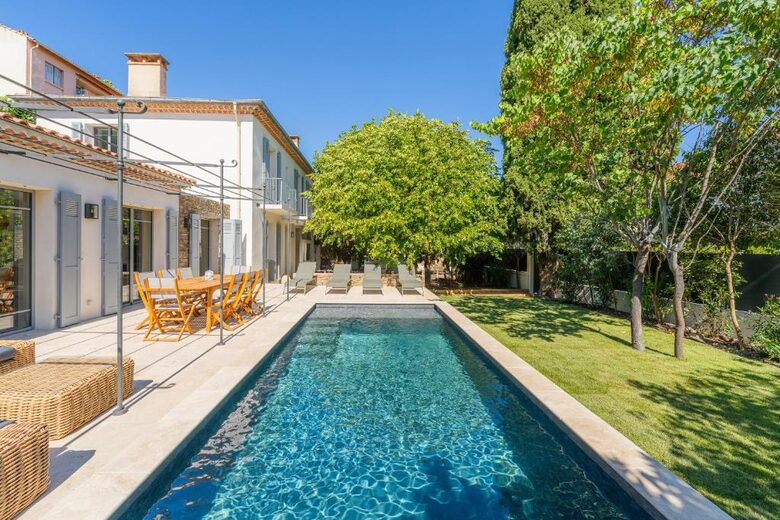 Villa Rotonde â A Secret Garden in the Heart of Aix-en-Provence - Aix-en-Provence, France