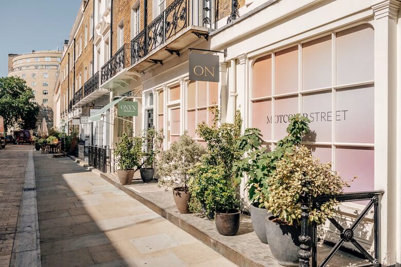 Distinguished Grade II Listed Belgravia Townhouse - London, United Kingdom