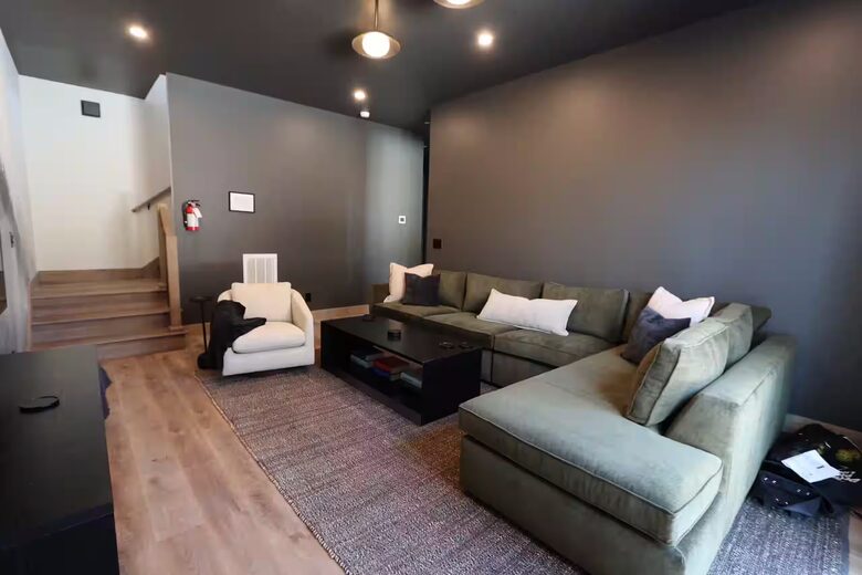 Designer Wears Valley Escape - Sevierville, Tennessee