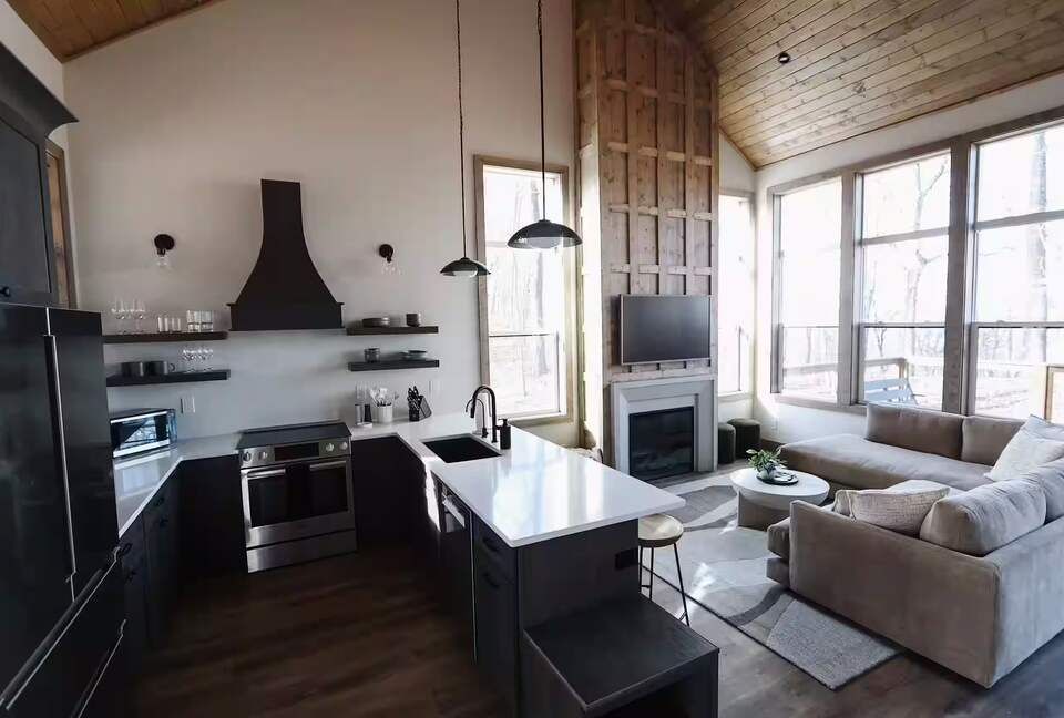 Designer Wears Valley Escape - Sevierville, Tennessee