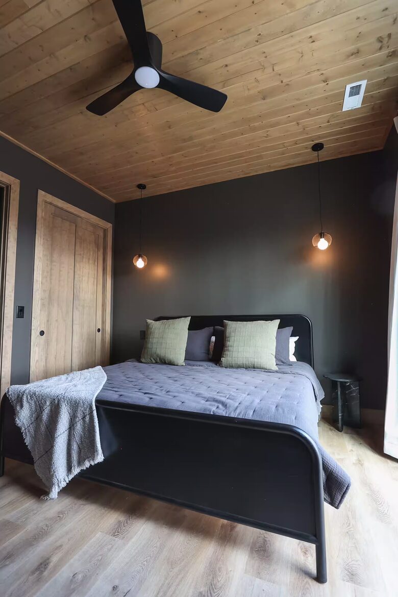 Designer Wears Valley Escape - Sevierville, Tennessee