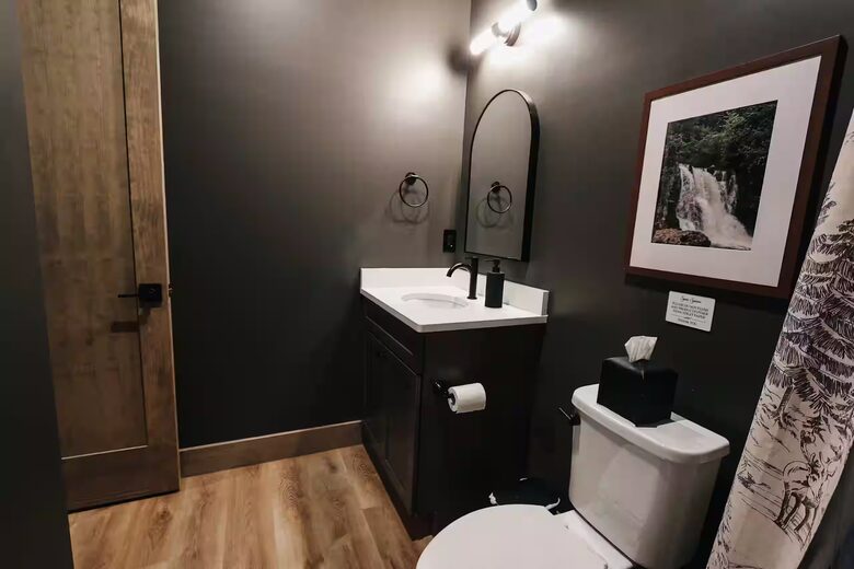 Designer Wears Valley Escape - Sevierville, Tennessee