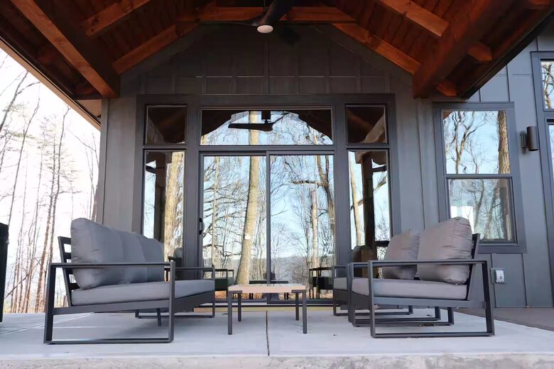 Designer Wears Valley Escape - Sevierville, Tennessee