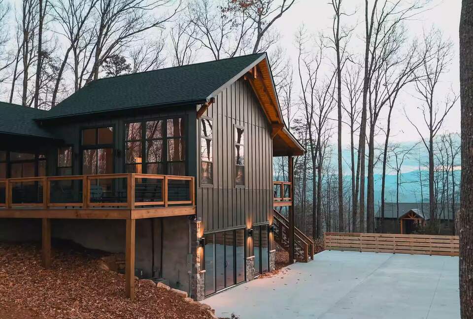 Designer Wears Valley Escape - Sevierville, Tennessee