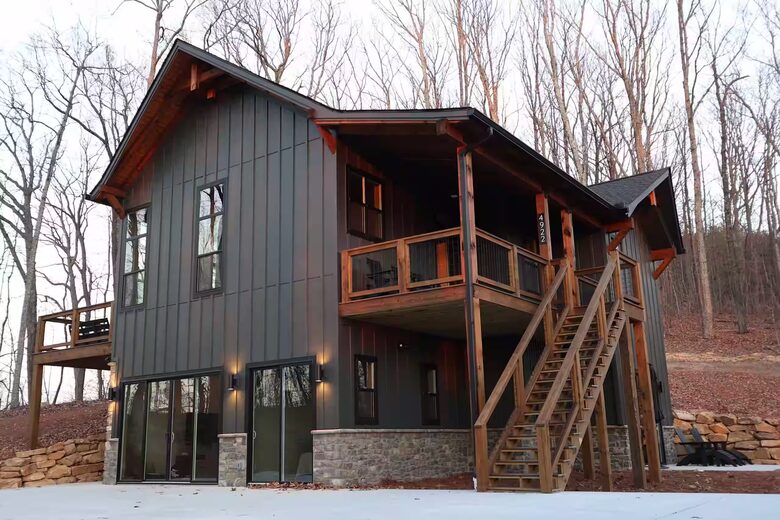 Designer Wears Valley Escape - Sevierville, Tennessee