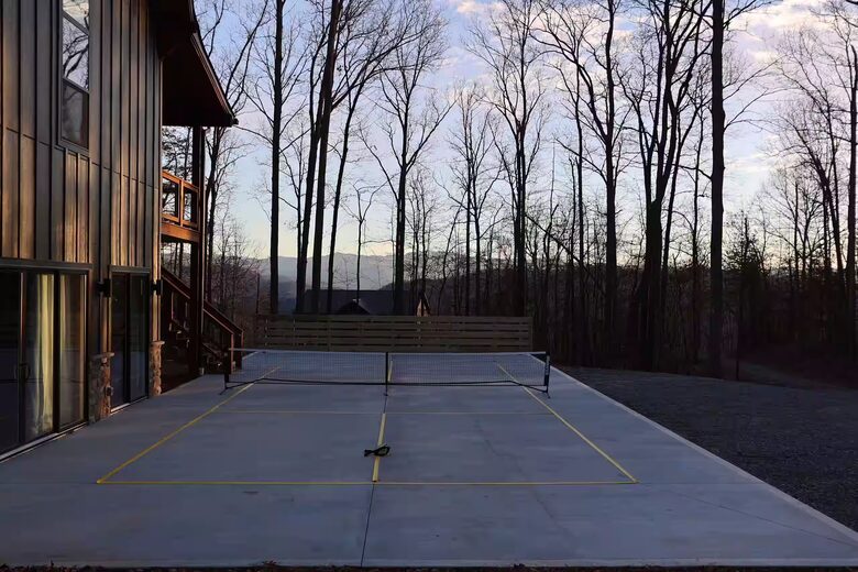 Designer Wears Valley Escape - Sevierville, Tennessee