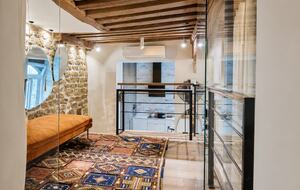 Saint Louis Island Luxe - Paris, France