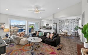 Port Aransas Waterfront Condo near Ferry & Beach - Port Aransas, Texas