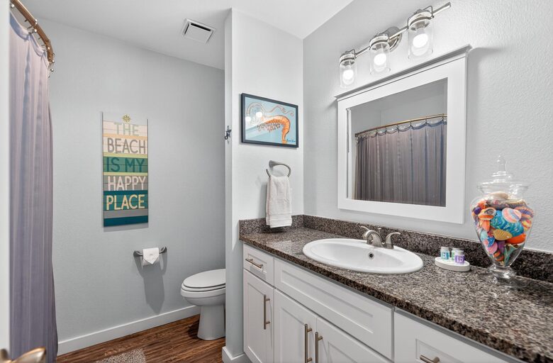 Port Aransas Waterfront Condo near Ferry & Beach - Port Aransas, Texas