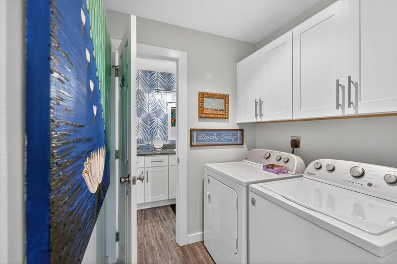Port Aransas Waterfront Condo near Ferry & Beach - Port Aransas, Texas