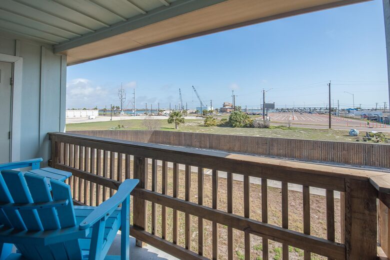 Port Aransas Waterfront Condo near Ferry & Beach - Port Aransas, Texas