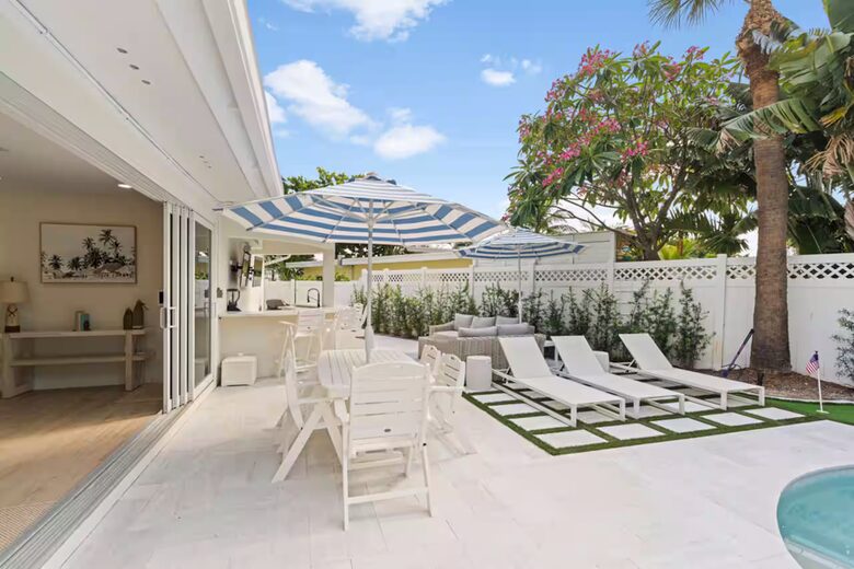 Palm Beach Poolside Haven - Riviera Beach, Florida