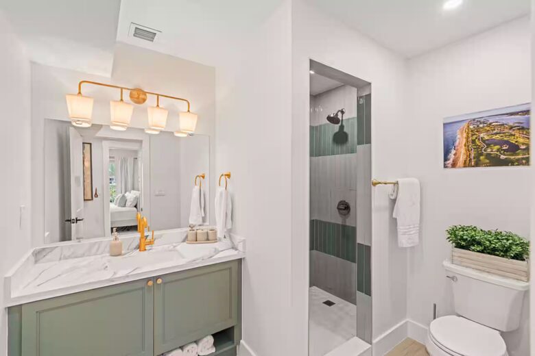 Palm Beach Poolside Haven - Riviera Beach, Florida