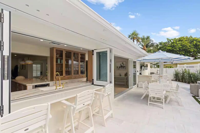 Palm Beach Poolside Haven - Riviera Beach, Florida
