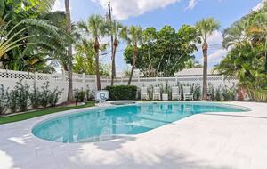 Palm Beach Poolside Haven - Riviera Beach, Florida