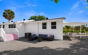 West Palm Beach Retreat with Private Pool - West Palm Beach, Florida