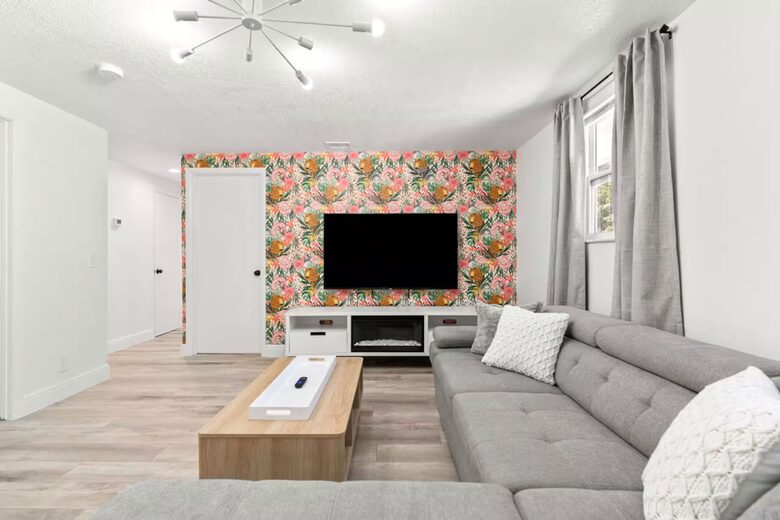 West Palm Beach Retreat with Private Pool - West Palm Beach, Florida