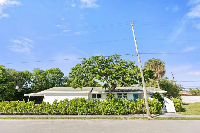 West Palm Beach Retreat with Private Pool - West Palm Beach, Florida