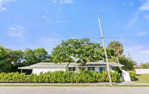 West Palm Beach Retreat with Private Pool - West Palm Beach, Florida