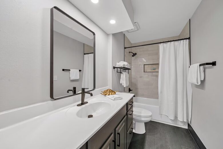 Bayfront Sandestin Villa with Golf Cart - Miramar Beach, Florida
