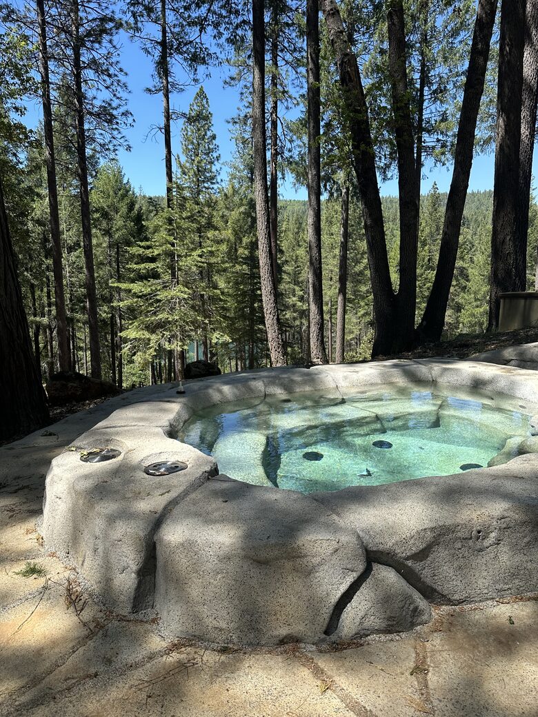 Woodland Escape Near Nevada City - Nevada City, California