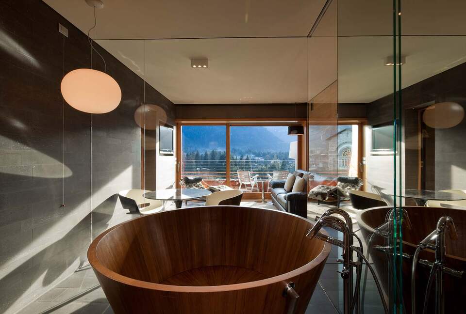 Emotional SPA Balcony Suite - Castione Della Presolana, Italy