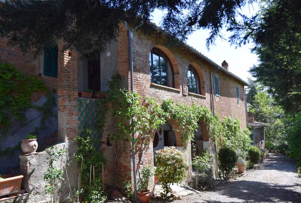 Roman Hill Farmhouse - Monte San Savino, Italy