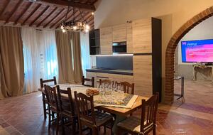 Roman Hill Farmhouse - Monte San Savino, Italy