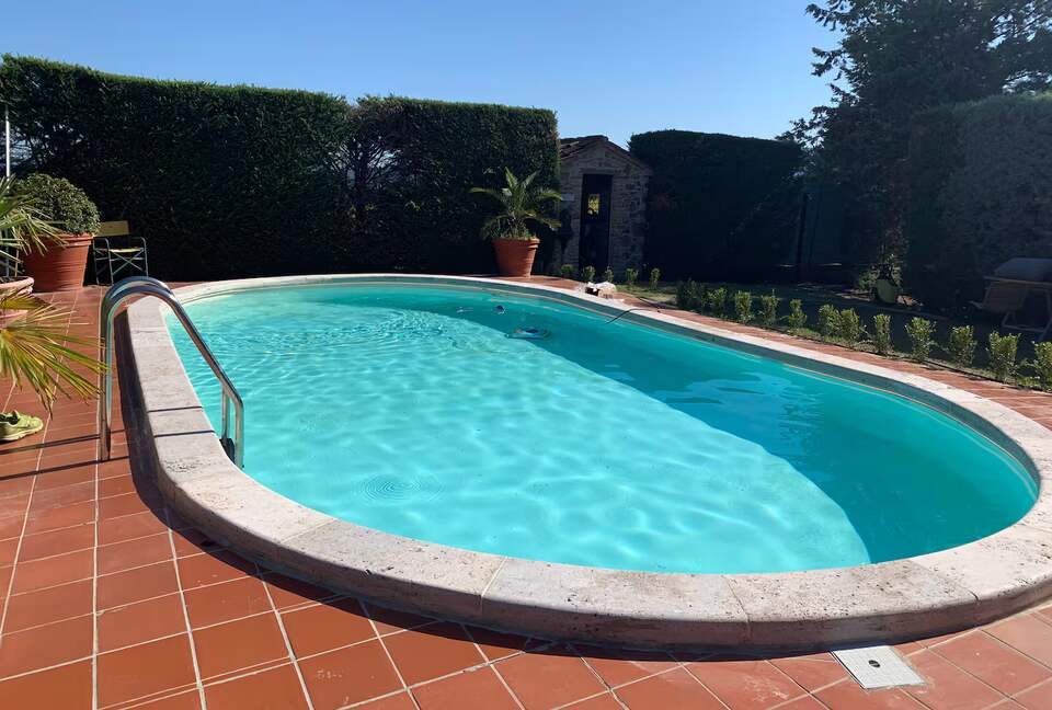 Roman Hill Farmhouse - Monte San Savino, Italy