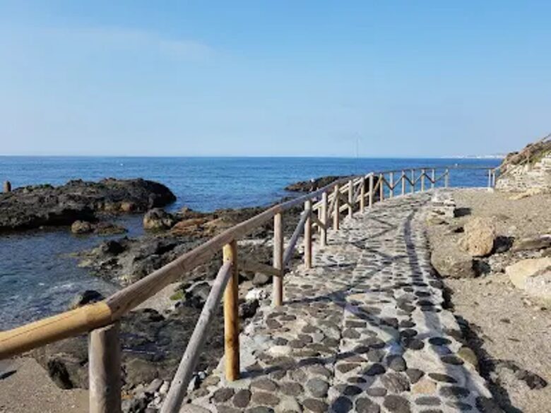 Peaceful Andalucían Duplex Apartment with Sea Views - Torremuelle, Benalmádena Costa, Spain