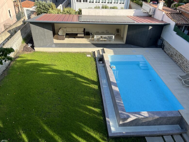 Garden and Pool Home by Salinas Beach - Castrillón, Spain
