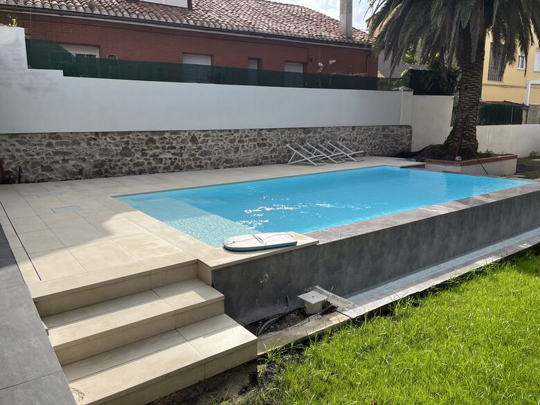 Garden and Pool Home by Salinas Beach - Castrillón, Spain