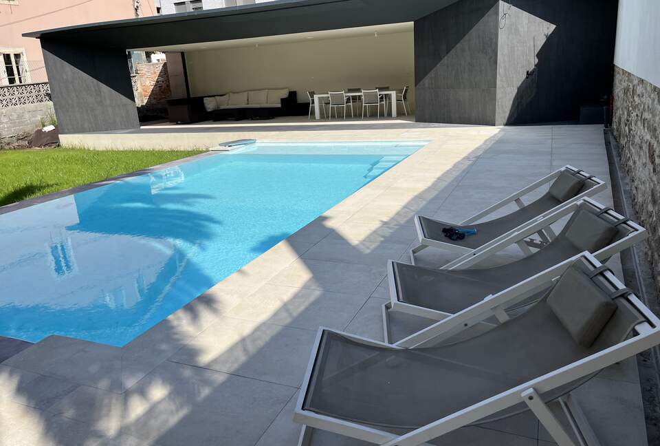 Garden and Pool Home by Salinas Beach - Castrillón, Spain