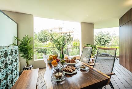 Elegant Escape on Cap d'Antibes - Antibes, France