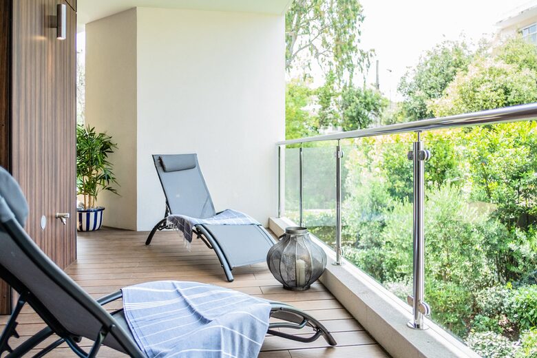 Elegant Escape on Cap d'Antibes - Antibes, France