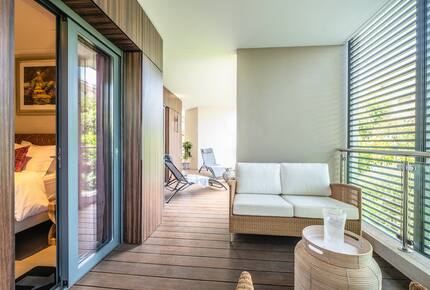 Elegant Escape on Cap d'Antibes - Antibes, France