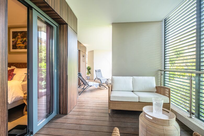 Elegant Escape on Cap d'Antibes - Antibes, France