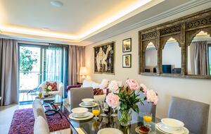Elegant Escape on Cap d'Antibes - Antibes, France