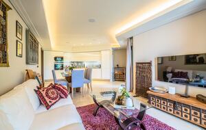 Elegant Escape on Cap d'Antibes - Antibes, France