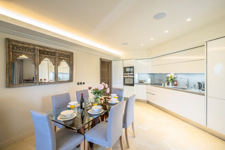Elegant Escape on Cap d'Antibes - Antibes, France