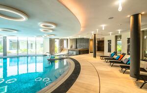 Elegant Escape on Cap d'Antibes - Antibes, France