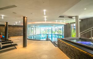 Elegant Escape on Cap d'Antibes - Antibes, France