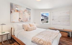 Aspen Mountain Condo with Pool & Downtown Access - Aspen, Colorado