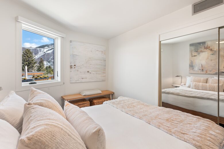 Aspen Mountain Condo with Pool & Downtown Access - Aspen, Colorado