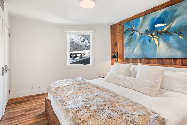 Aspen Mountain Condo with Pool & Downtown Access - Aspen, Colorado