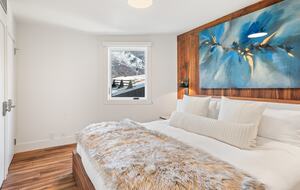 Aspen Mountain Condo with Pool & Downtown Access - Aspen, Colorado
