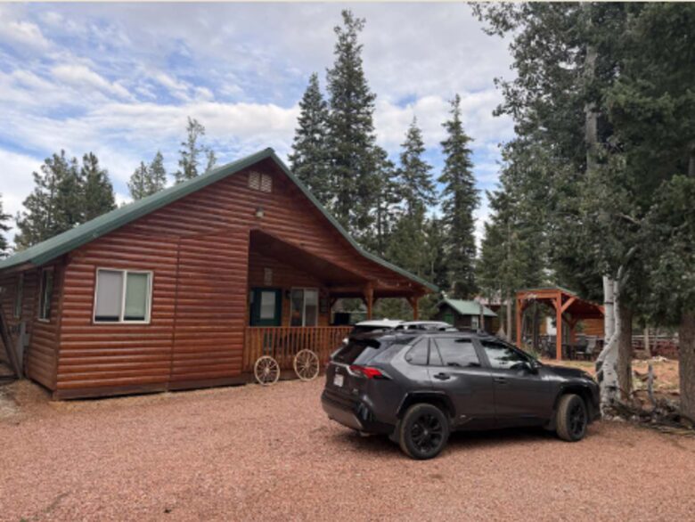 Duck Creek Mountain Cabin with Hot Tub & Casita - Duck Creek Village, Utah