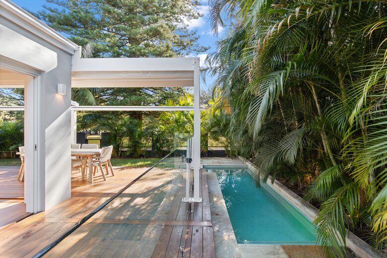 Private Sydney Northern Beaches Retreat with Pool & Sauna - Sydney, Australia