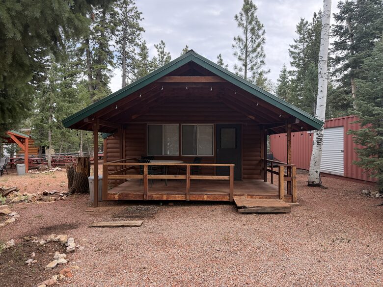 Duck Creek Mountain Cabin with Hot Tub & Casita - Duck Creek Village, Utah
