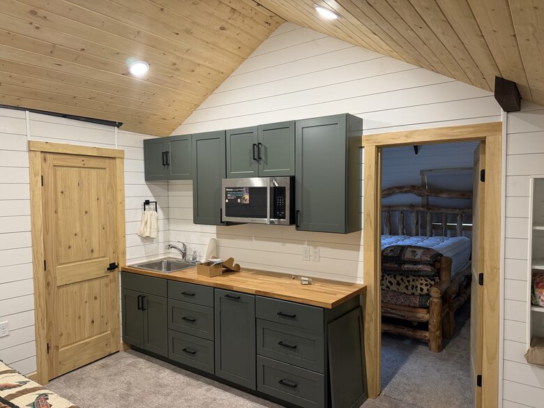 Duck Creek Mountain Cabin with Hot Tub & Casita - Duck Creek Village, Utah